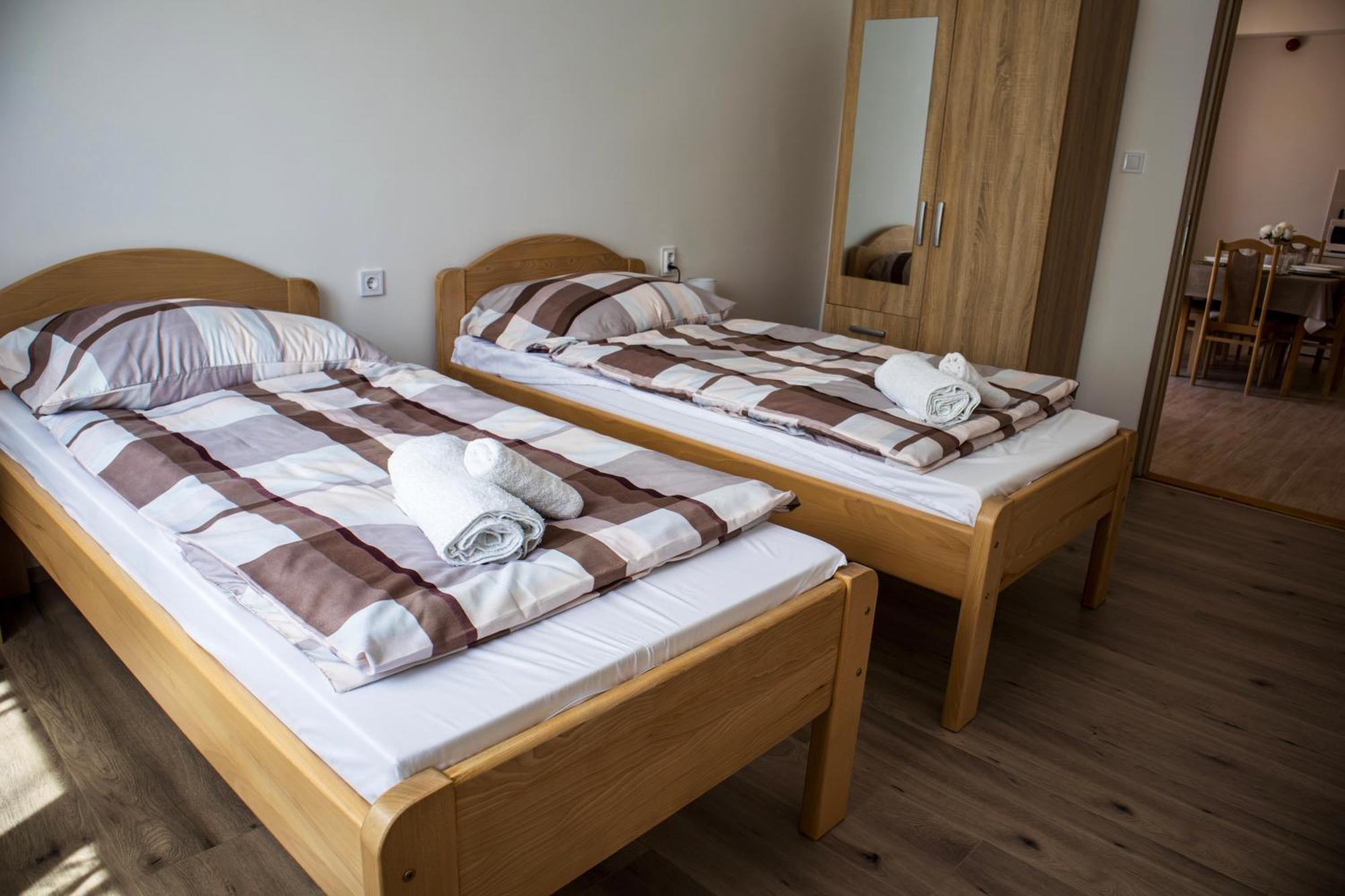 Izisz Apartman Matraterenye Exteriör bild