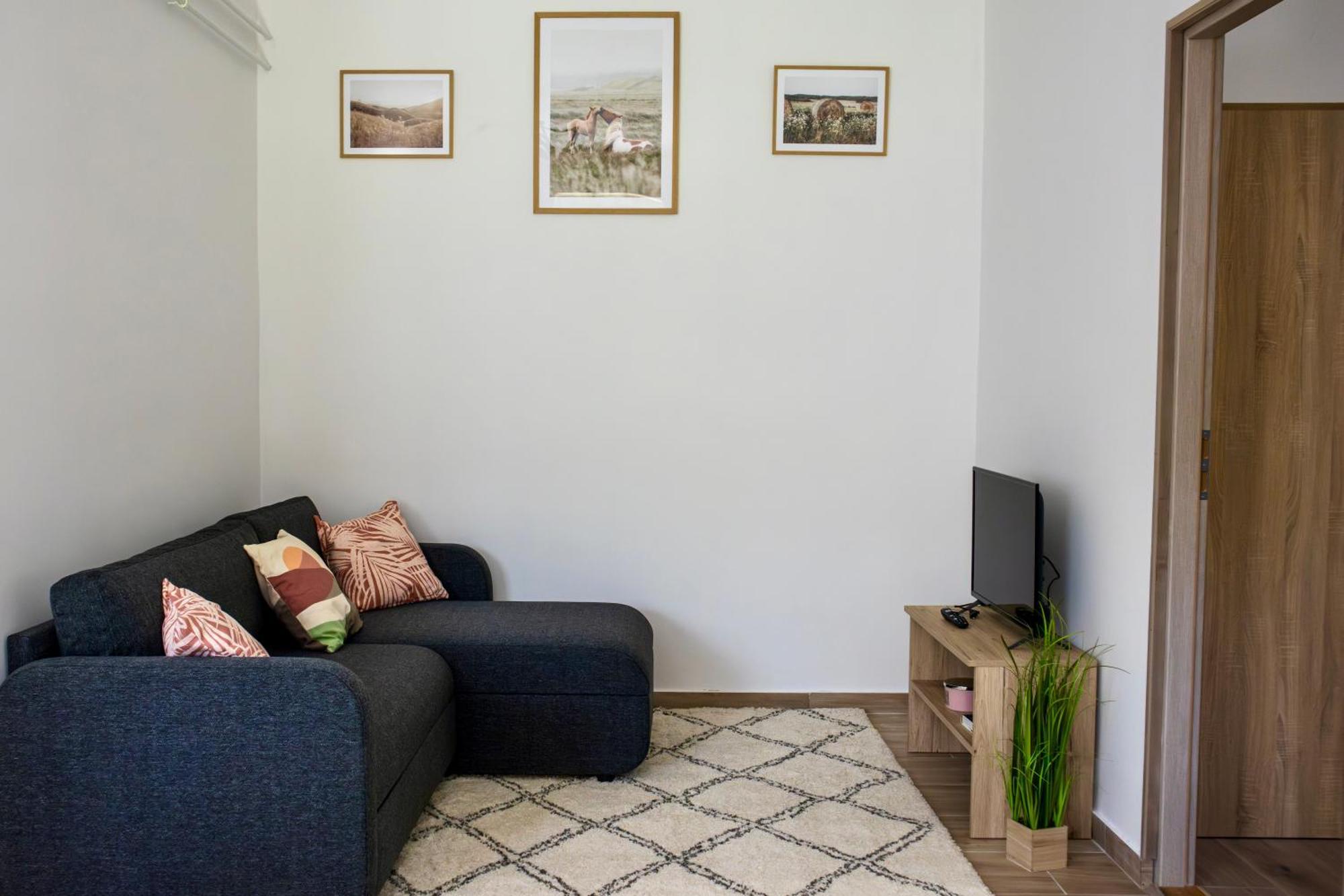 Izisz Apartman Matraterenye Exteriör bild