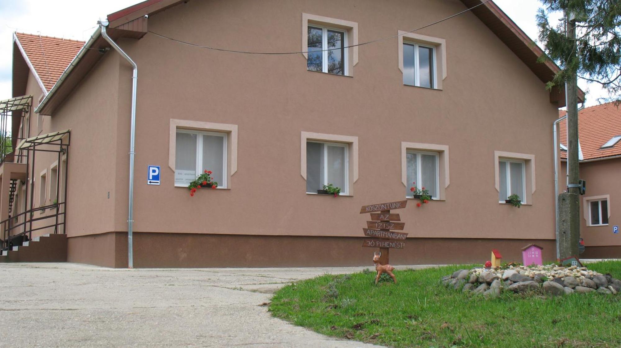 Izisz Apartman Matraterenye Exteriör bild